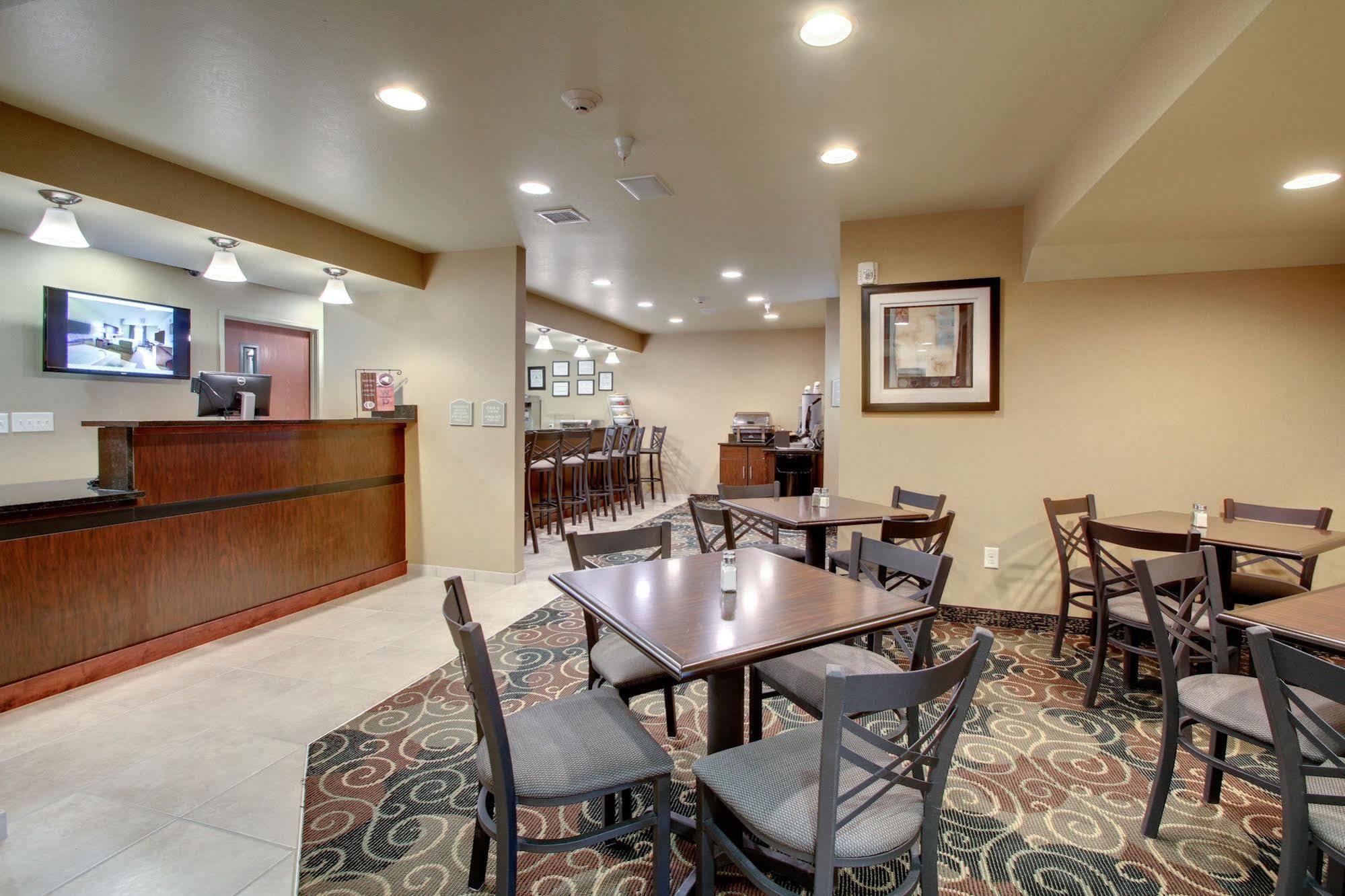 Cobblestone Inn & Suites - Schuyler Zewnętrze zdjęcie