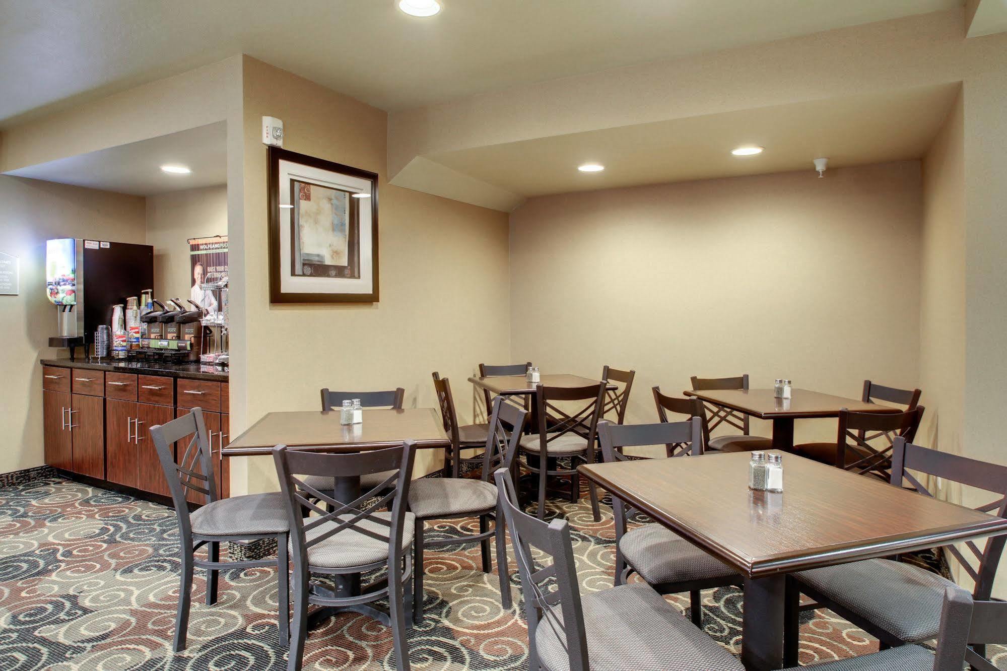 Cobblestone Inn & Suites - Schuyler Zewnętrze zdjęcie